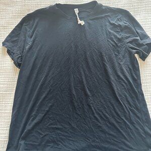 lululenmon all yours tee